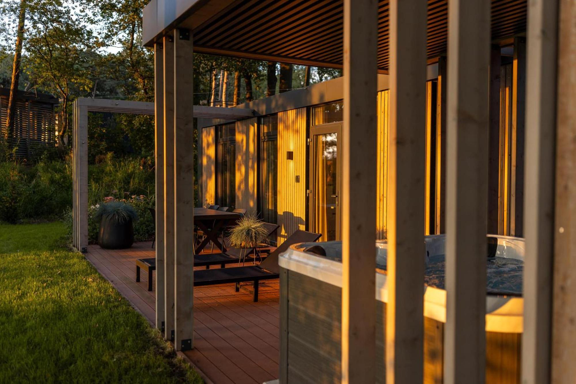 Zicht Op Twente - Spa Lodges Markelo Exterior foto